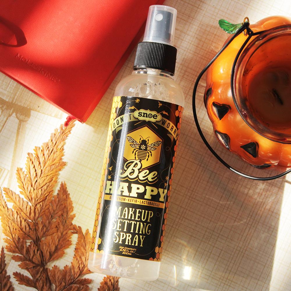 DON'T WORRY BEE HAPPY Makeup Setting Spray.